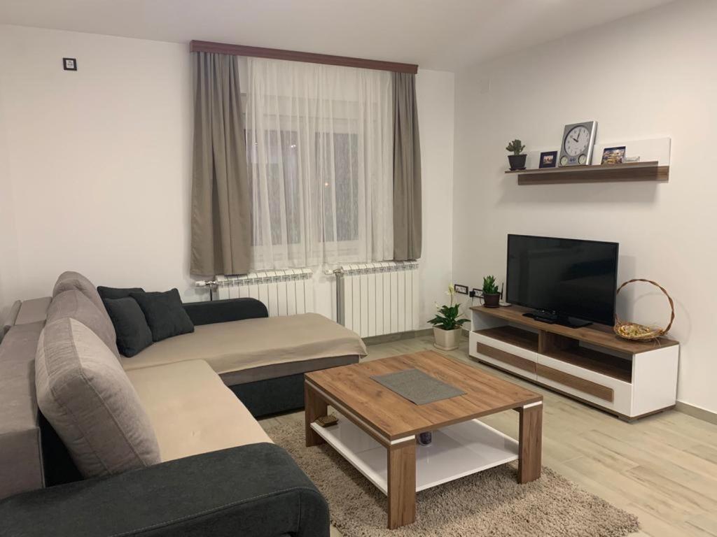Mm Apartmani Belgrade Luaran gambar