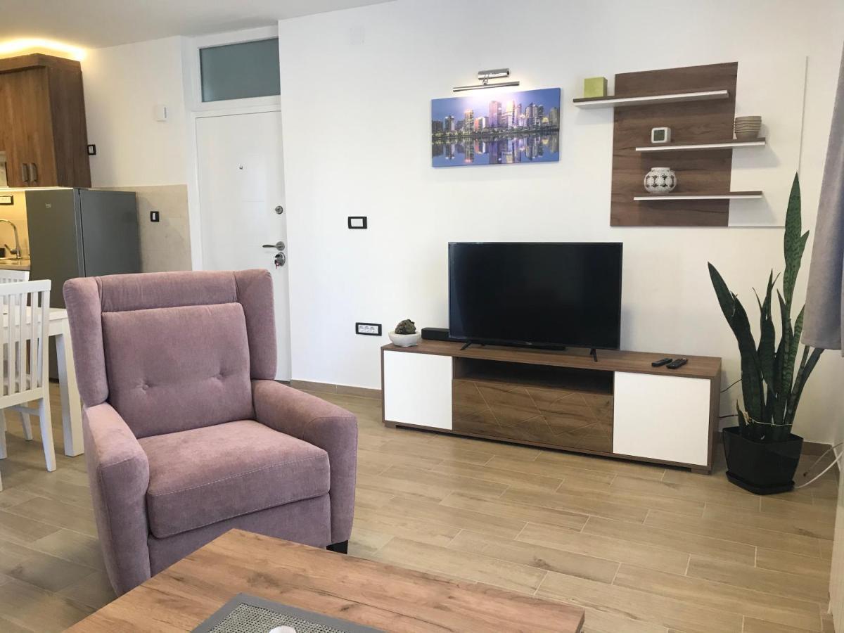 Mm Apartmani Belgrade Luaran gambar